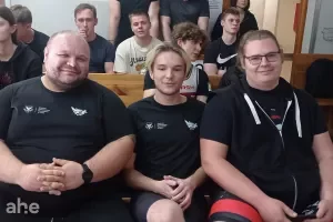 Sukces studentów na akademickich mistrzostwach województwa łódzkiego w dwuboju siłowym